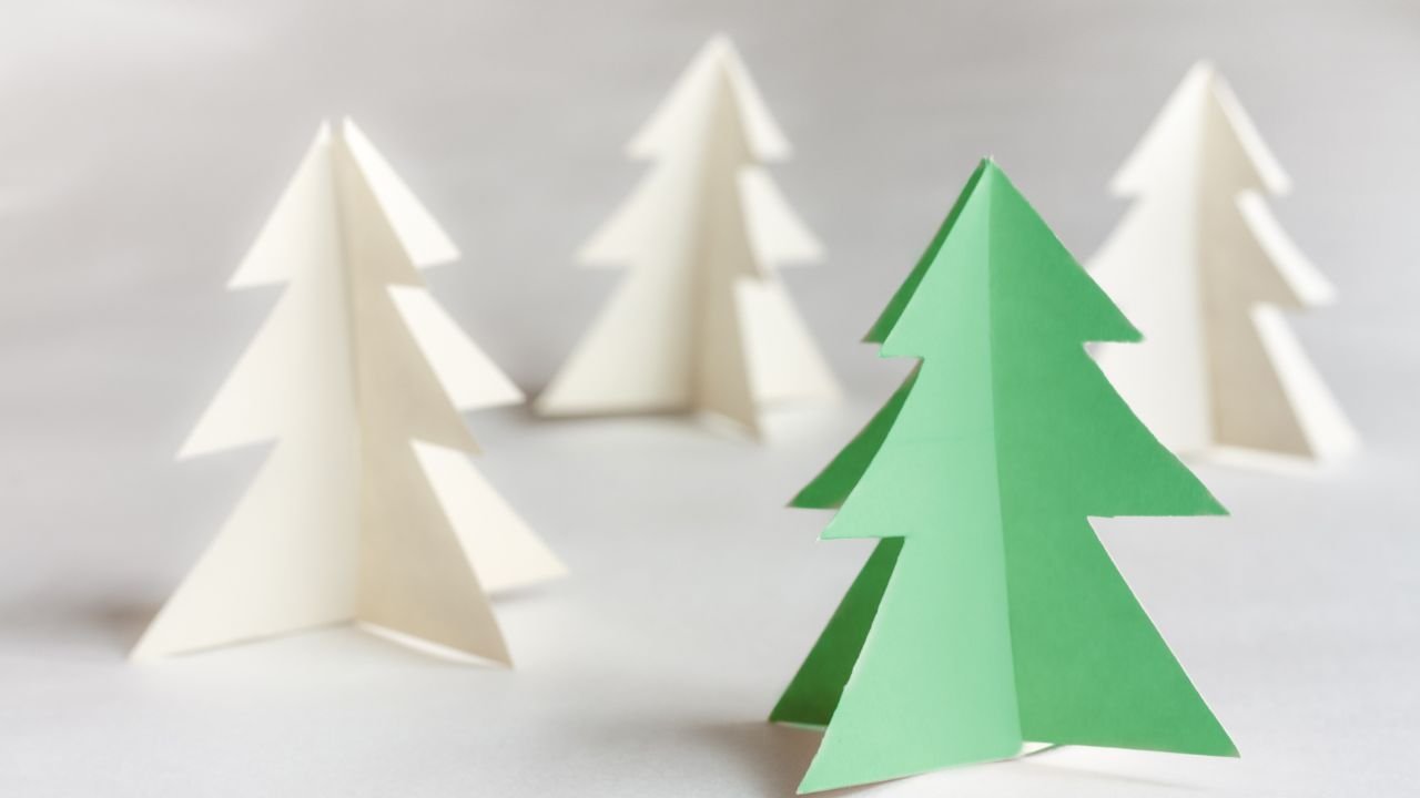 Cây thông Noel bằng giấy